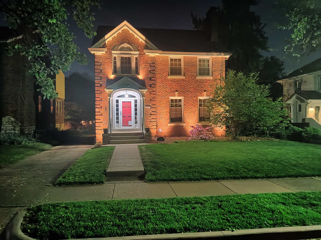 Low Voltage Lighting in St. Louis Landscaping Options
