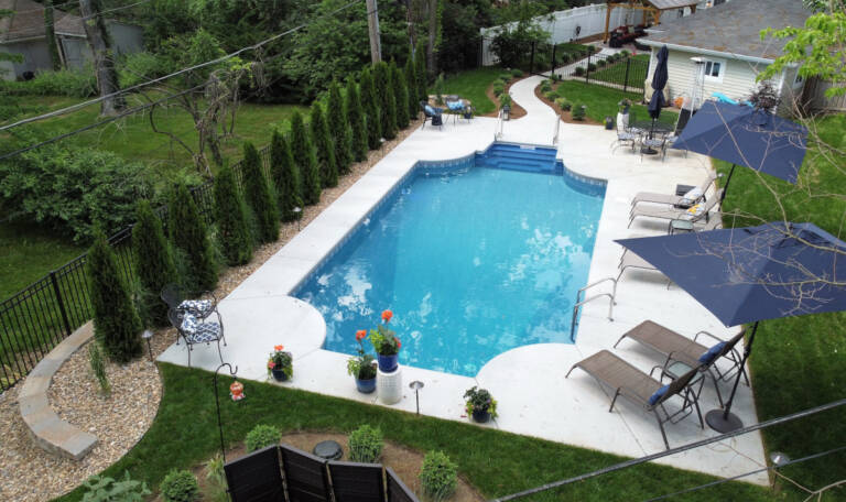Pools & Poolscaping