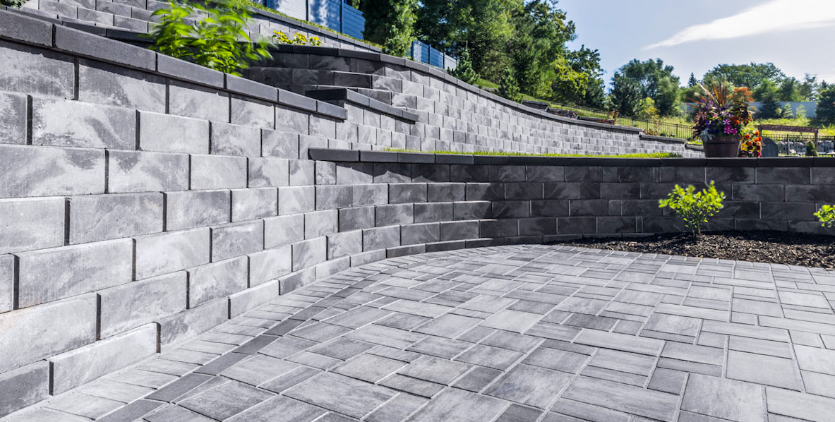 Photograph: Clayton retaining wall detail